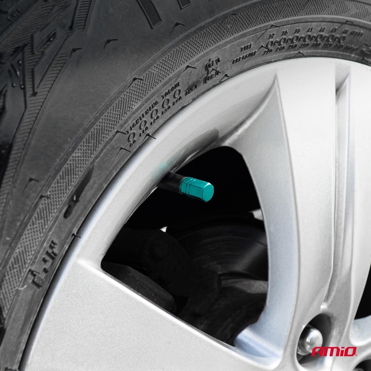 08062024666451bf65c51.jpeg Set 4 capacele auto pentru ventil, din aluminiu, model Hexagon, culoare Verde - imagine 1